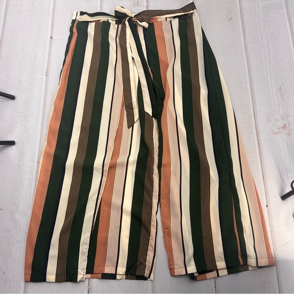 NWOT  Women's Plus Size Printed Drawstring Waist Split Side Wide Leg Pants - Picture 11 of 17